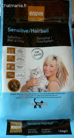 Enova, croquettes pour chats sensibles et pour éviter les boules de poils